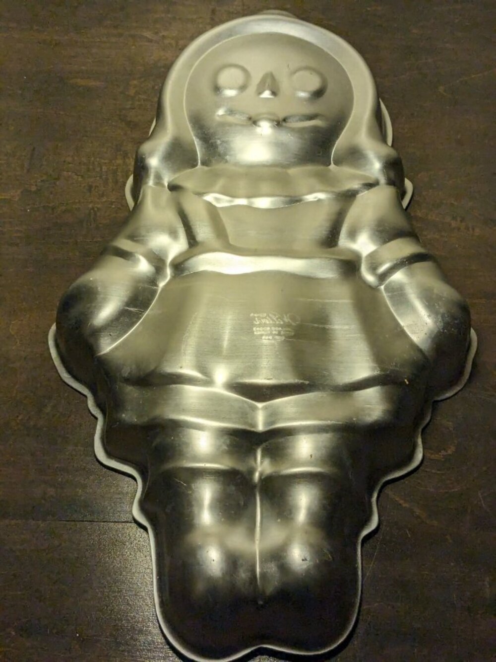 1971 WILTON Raggedy ann Aluminum Cake Pan 502-968 and Heart Cake Pan 502-952